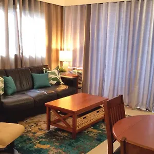 https://waikiki-kuhio-1-bedrm-apt-ocean-view-free-parking-wifi.hotelsinhawaii.org
