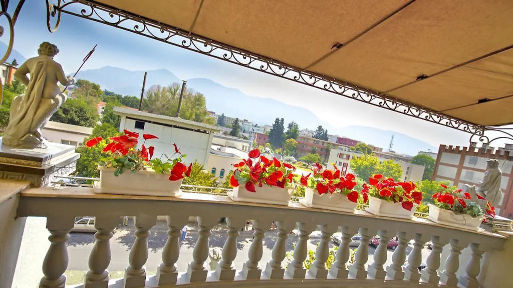 Hotel Boutique Vila Fernando Tirana Albania